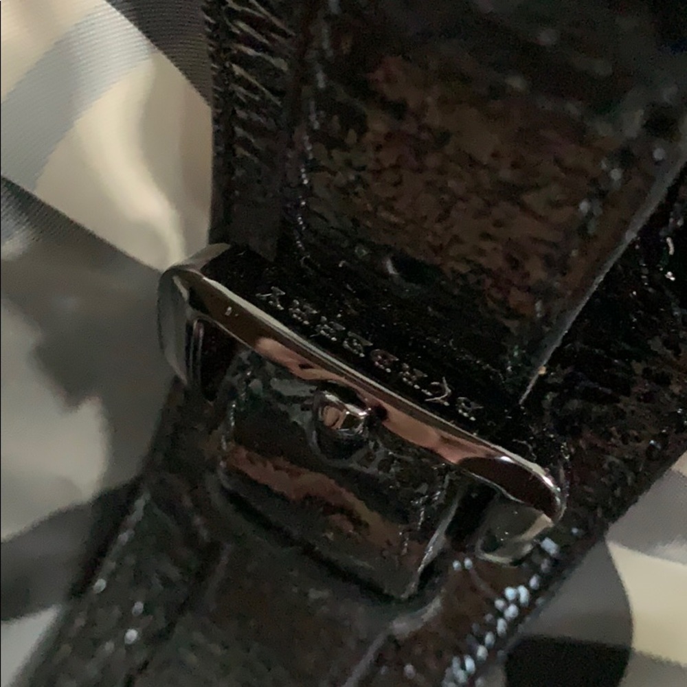 Authentic Burberry bag. - Picture 3 of 5